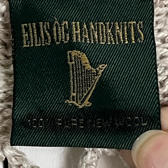 Glorious Eilis Og Hand knit Irish Aran Sweater 100% Ore New Wool - Picture 8 of 13